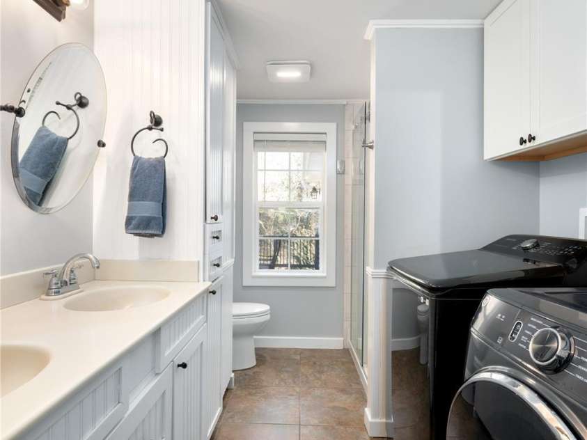 492 Paint Fork Road, Barnardsville, NC 28709.  MLS# CAR4239346, YatesRealty ID 19369. Bath w/Laundry