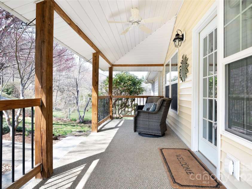 492 Paint Fork Road, Barnardsville, NC 28709.  MLS# CAR4239346, YatesRealty ID 19369. Front Porch
