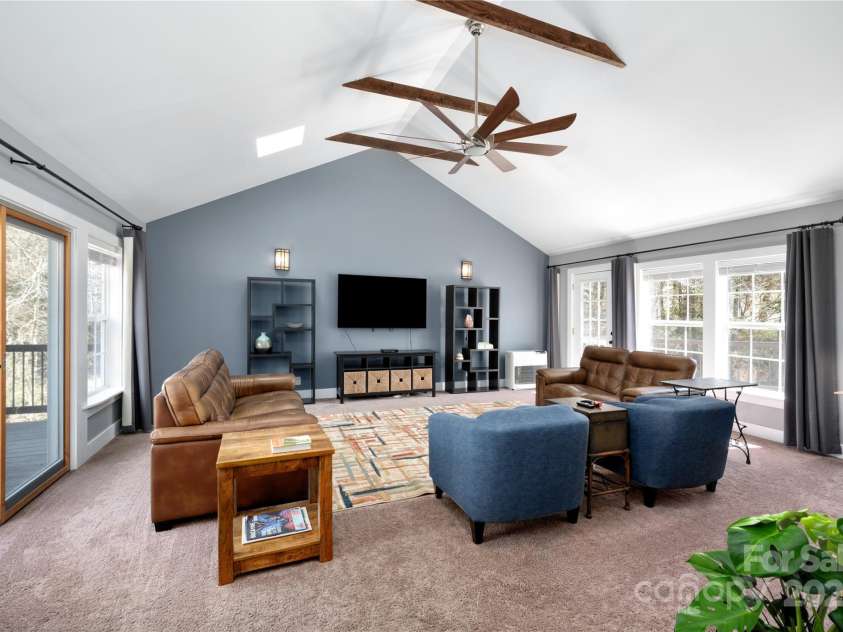 492 Paint Fork Road, Barnardsville, NC 28709.  MLS# CAR4239346, YatesRealty ID 19369. Great Room