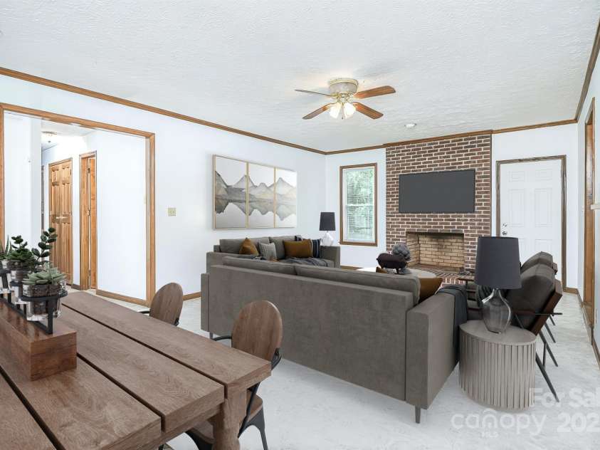 3282 County Line Road, Fayetteville, NC 28306.  MLS# CAR4255941, YatesRealty ID 19370. 