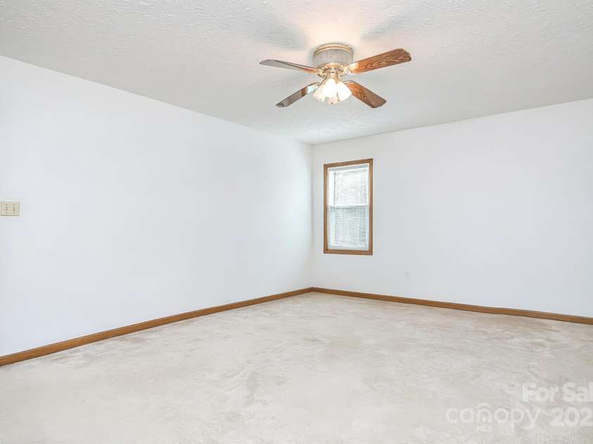 3282 County Line Road, Fayetteville, NC 28306.  MLS# CAR4255941, YatesRealty ID 19370. 