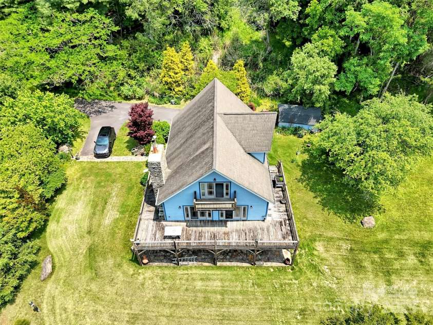 1592 Piney Hill Road, Burnsville, NC 28714.  MLS# CAR4269661, YatesRealty ID 19371. 
