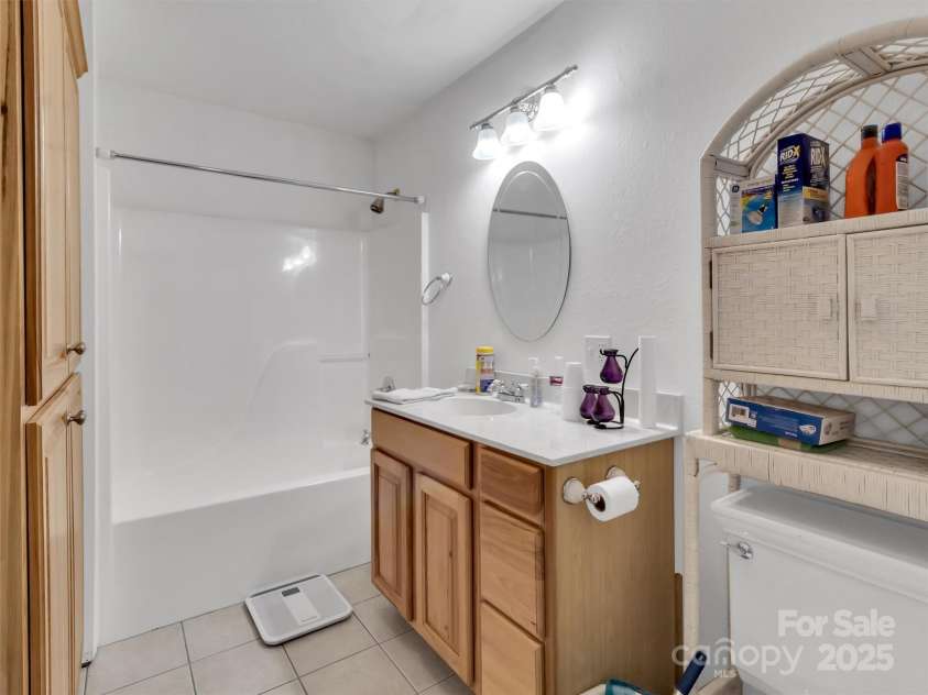 1592 Piney Hill Road, Burnsville, NC 28714.  MLS# CAR4269661, YatesRealty ID 19371. 