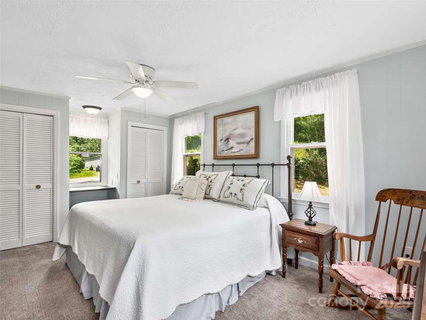 185 Indian Springs Road, Clyde, NC 28721.  MLS# CAR4269829, YatesRealty ID 19374. 