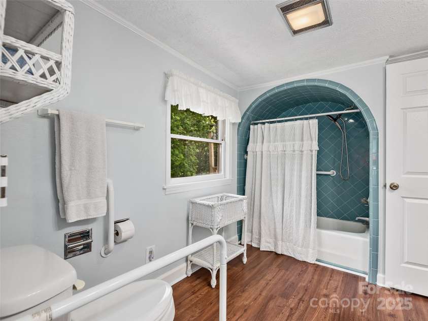 185 Indian Springs Road, Clyde, NC 28721.  MLS# CAR4269829, YatesRealty ID 19374. 