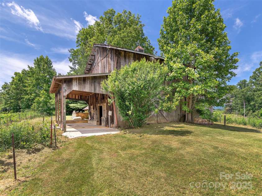 185 Indian Springs Road, Clyde, NC 28721.  MLS# CAR4269829, YatesRealty ID 19374. 