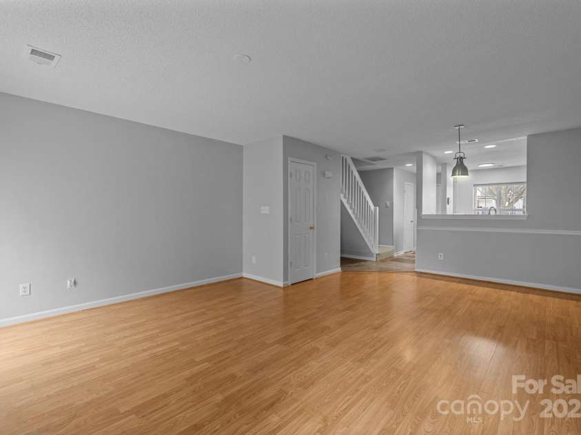 7707 Petrea Lane, Charlotte, NC 28227.  MLS# CAR4237205, YatesRealty ID 19375. 