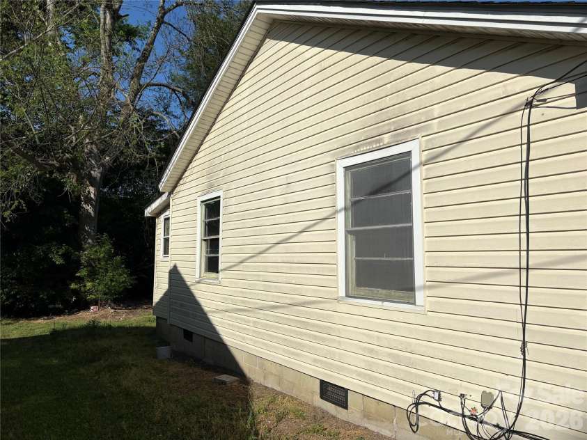 317 Orr Drive, Rock Hill, SC 29730.  MLS# CAR4373246, YatesRealty ID 19376. 