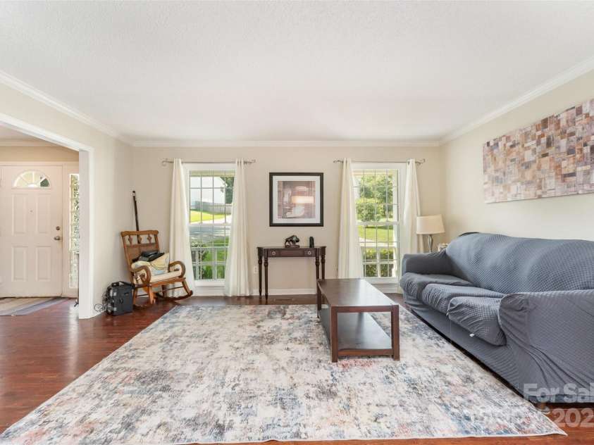 3505 Mallard Cove Court, Charlotte, NC 28269.  MLS# CAR4266414, YatesRealty ID 19376. 