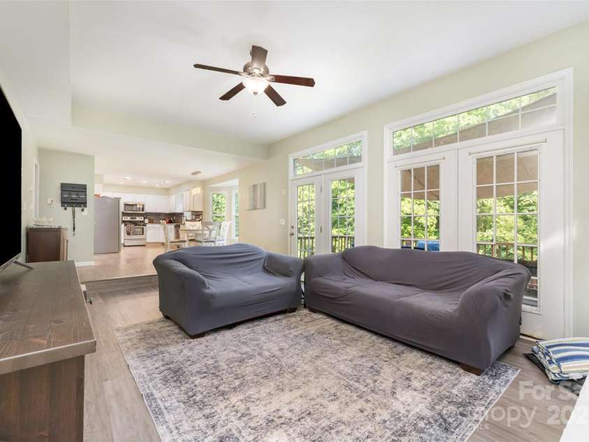 3505 Mallard Cove Court, Charlotte, NC 28269.  MLS# CAR4266414, YatesRealty ID 19376. 