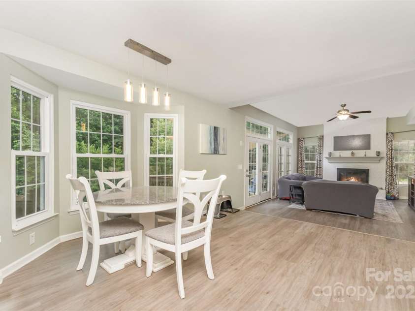 3505 Mallard Cove Court, Charlotte, NC 28269.  MLS# CAR4266414, YatesRealty ID 19376. 