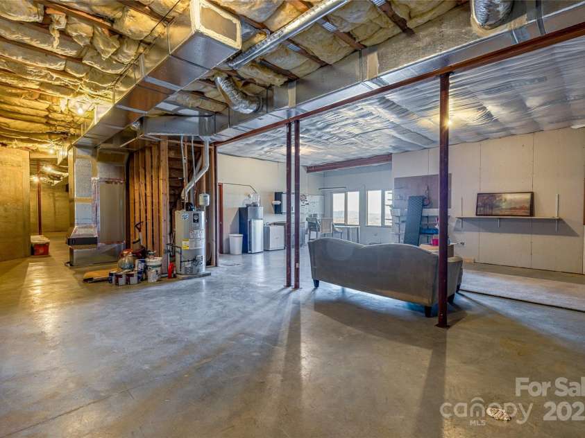 705 Overlook Drive, Flat Rock, NC 28731.  MLS# CAR4238498, YatesRealty ID 19377. 