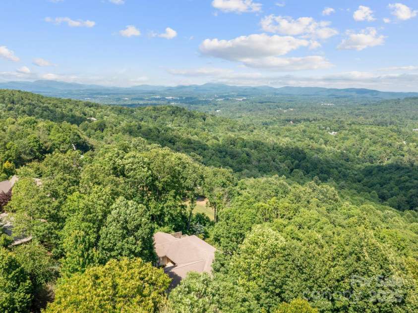 705 Overlook Drive, Flat Rock, NC 28731.  MLS# CAR4238498, YatesRealty ID 19377. 