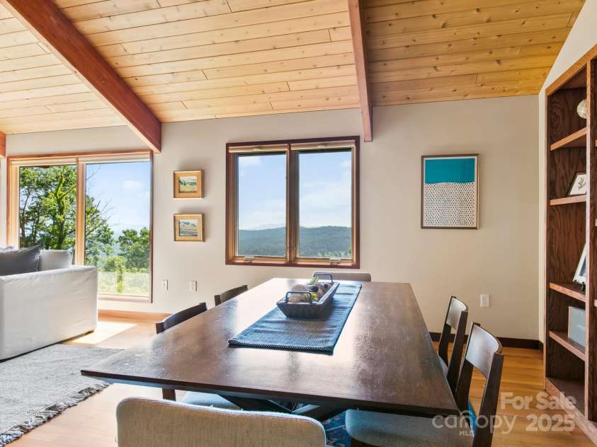 705 Overlook Drive, Flat Rock, NC 28731.  MLS# CAR4238498, YatesRealty ID 19377. 