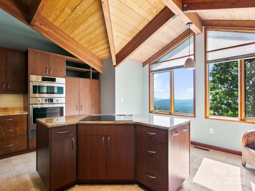 705 Overlook Drive, Flat Rock, NC 28731.  MLS# CAR4238498, YatesRealty ID 19377. 