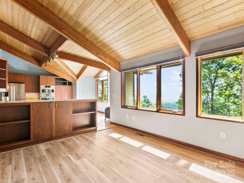 705 Overlook Drive, Flat Rock, NC 28731.  MLS# CAR4238498, YatesRealty ID 19377. 