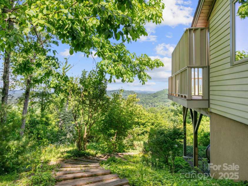 705 Overlook Drive, Flat Rock, NC 28731.  MLS# CAR4238498, YatesRealty ID 19377. 