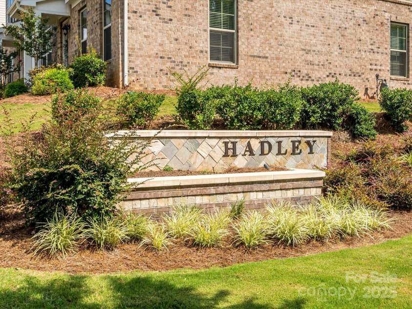 1132 Whitby Moore Street, Charlotte, NC 28273.  MLS# CAR4268789, YatesRealty ID 19378. Neighborhood entrance