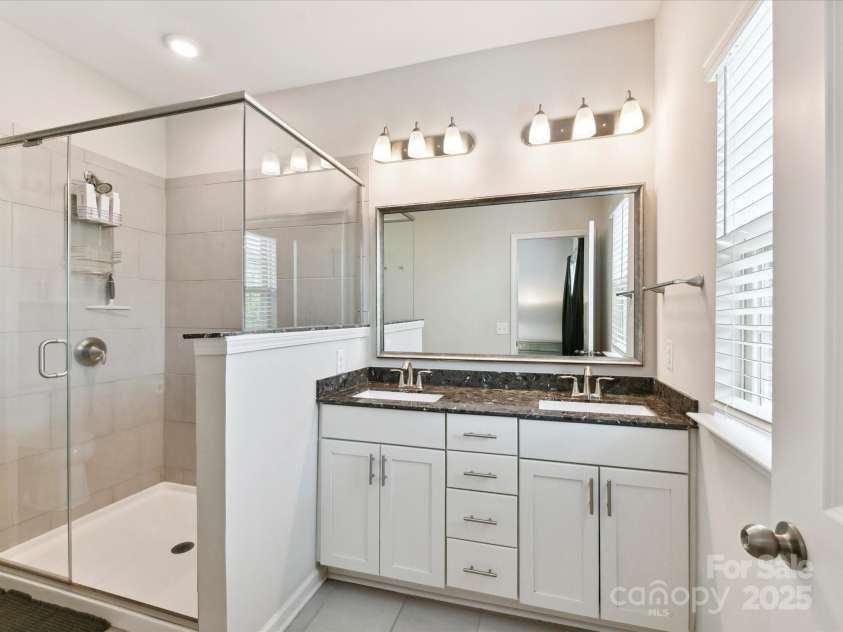 1132 Whitby Moore Street, Charlotte, NC 28273.  MLS# CAR4268789, YatesRealty ID 19378. Primary Bath
