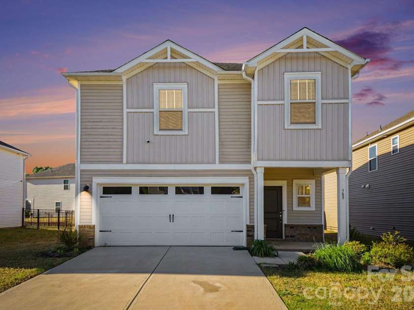 309 Olympia Way, York, SC 29745.  MLS# CAR4372927, YatesRealty ID 19378. 