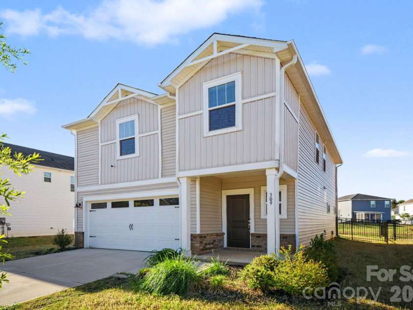 309 Olympia Way, York, SC 29745.  MLS# CAR4372927, YatesRealty ID 19378. 