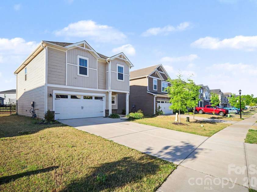 309 Olympia Way, York, SC 29745.  MLS# CAR4372927, YatesRealty ID 19378. 