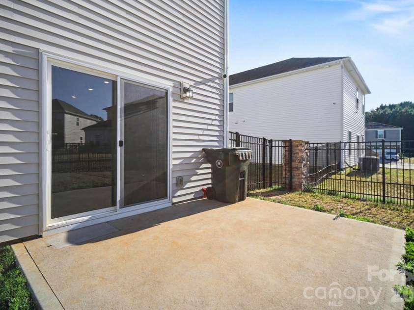 309 Olympia Way, York, SC 29745.  MLS# CAR4372927, YatesRealty ID 19378. 