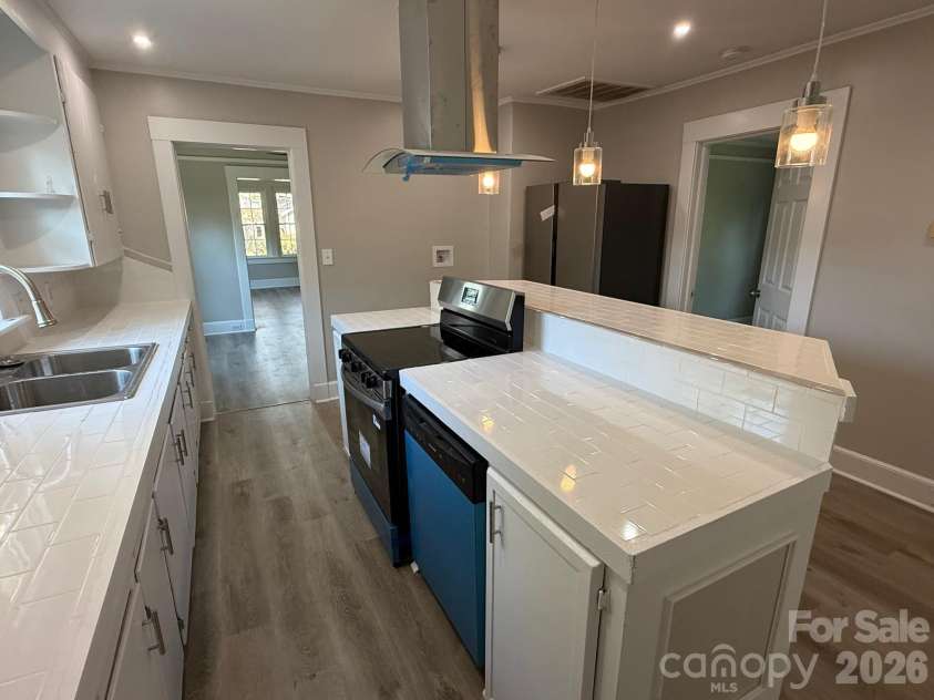 161 Seaboard Street, Cheraw, SC 29520.  MLS# CAR4362856, YatesRealty ID 19379. 