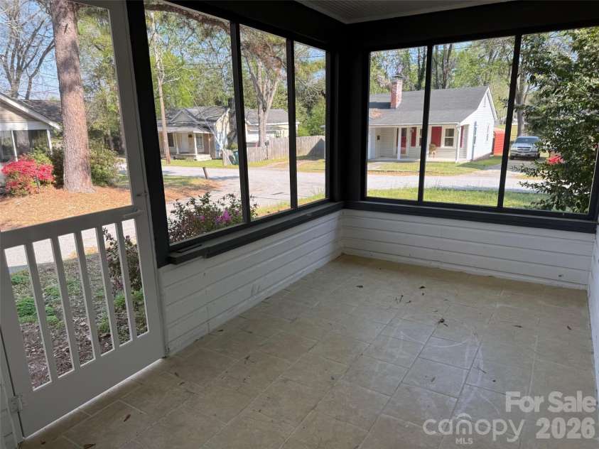 161 Seaboard Street, Cheraw, SC 29520.  MLS# CAR4362856, YatesRealty ID 19379. 