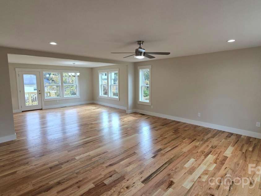 316 Hill Street, Gastonia, NC 28052.  MLS# CAR4321083, YatesRealty ID 1938. Living room