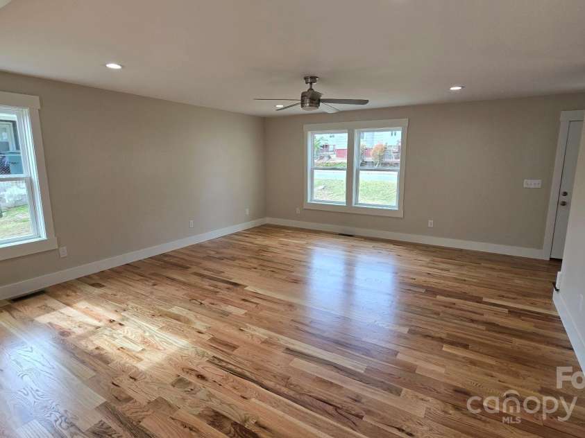 316 Hill Street, Gastonia, NC 28052.  MLS# CAR4321083, YatesRealty ID 1938. Living room