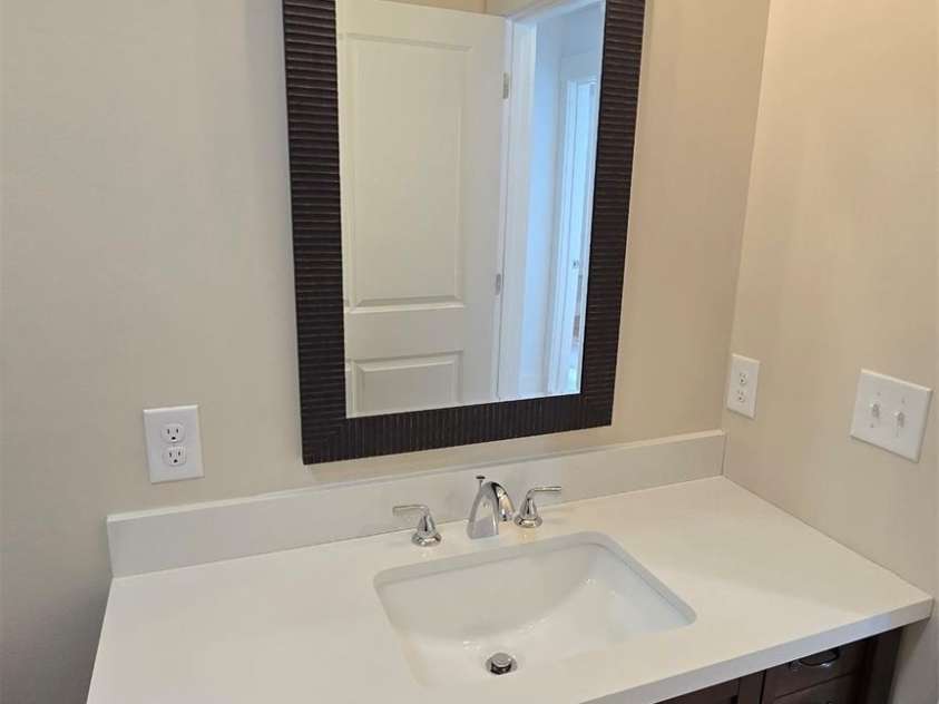 316 Hill Street, Gastonia, NC 28052.  MLS# CAR4321083, YatesRealty ID 1938. Second full bathroom