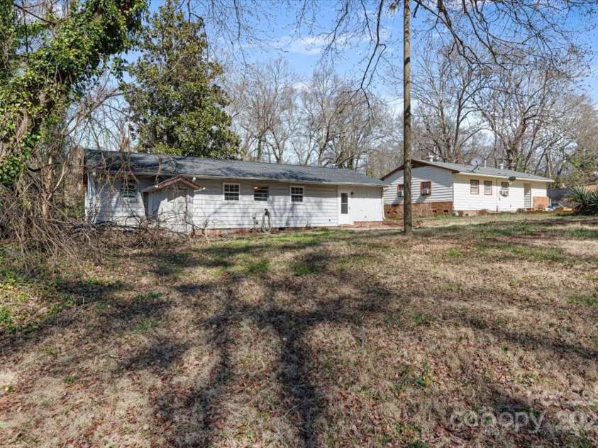 629 Johns Lane, Gastonia, NC 28052.  MLS# CAR4228647, YatesRealty ID 1938. 