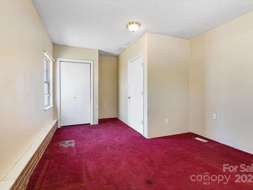 629 Johns Lane, Gastonia, NC 28052.  MLS# CAR4228647, YatesRealty ID 1938. 