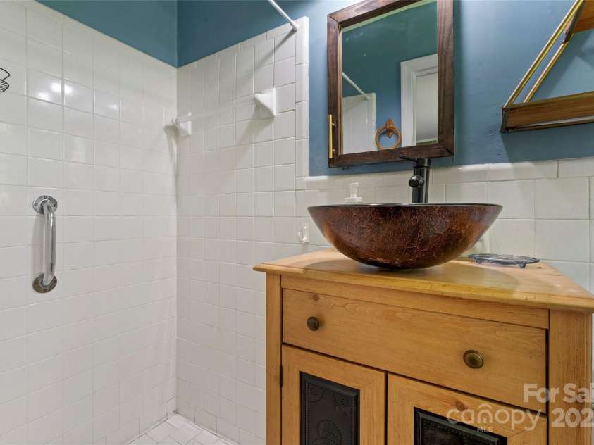 851 Gist Road, Rock Hill, SC 29732.  MLS# CAR4254762, YatesRealty ID 19381. Primary Bathroom