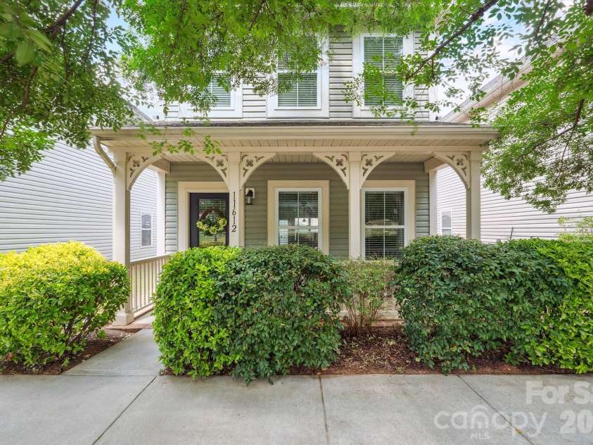 11612 Galashiels Drive, Huntersville, NC 28078.  MLS# CAR4376286, YatesRealty ID 19383. 