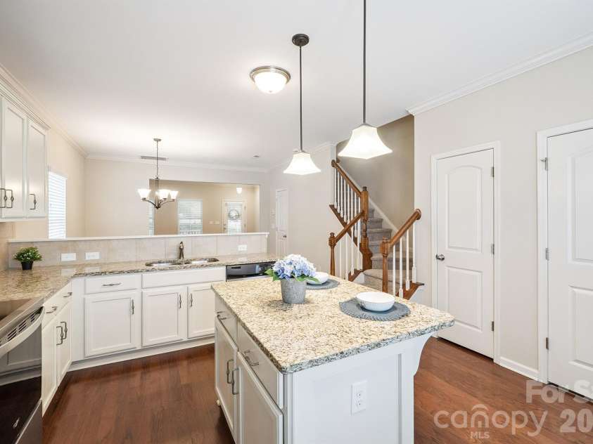 11612 Galashiels Drive, Huntersville, NC 28078.  MLS# CAR4376286, YatesRealty ID 19383. 