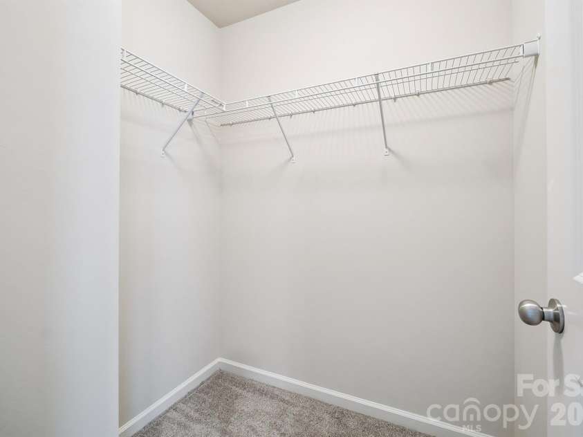 11612 Galashiels Drive, Huntersville, NC 28078.  MLS# CAR4376286, YatesRealty ID 19383. 