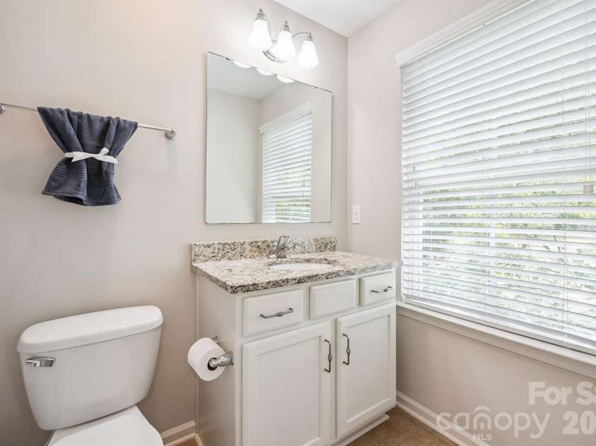11612 Galashiels Drive, Huntersville, NC 28078.  MLS# CAR4376286, YatesRealty ID 19383. 