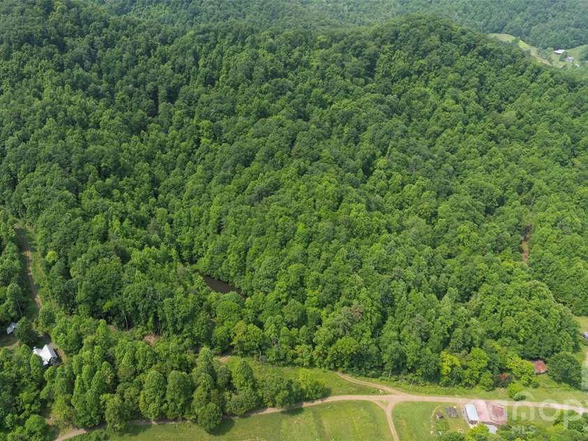 320 Board Tree Road, Marshall, NC 28753.  MLS# CAR4266213, YatesRealty ID 19383. 