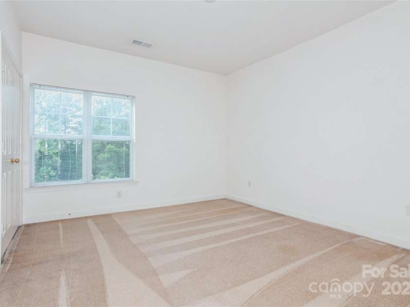 11863 Ridgeway Park Drive, Charlotte, NC 28277.  MLS# CAR4263808, YatesRealty ID 19384. 
