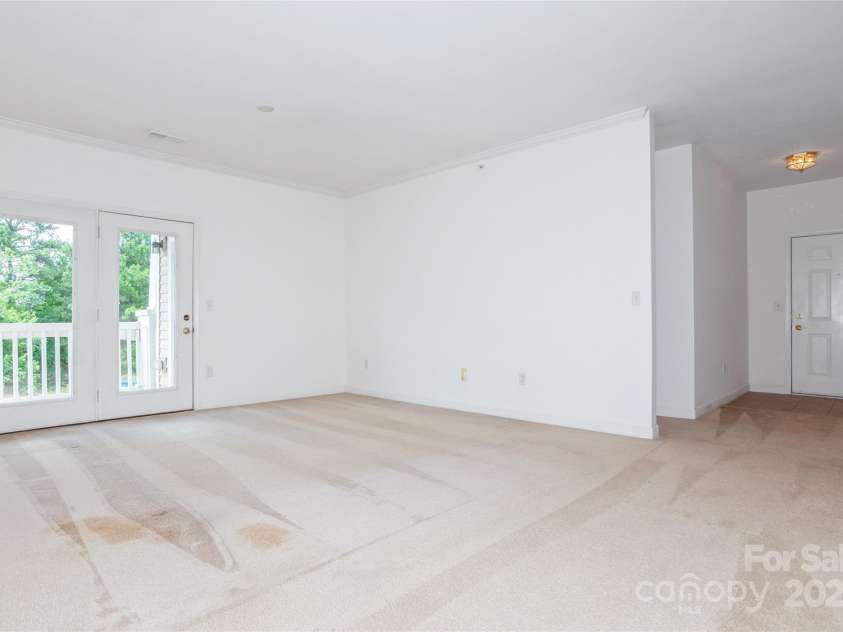 11863 Ridgeway Park Drive, Charlotte, NC 28277.  MLS# CAR4263808, YatesRealty ID 19384. 