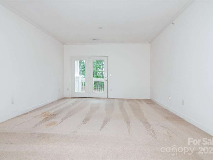 11863 Ridgeway Park Drive, Charlotte, NC 28277.  MLS# CAR4263808, YatesRealty ID 19384. 