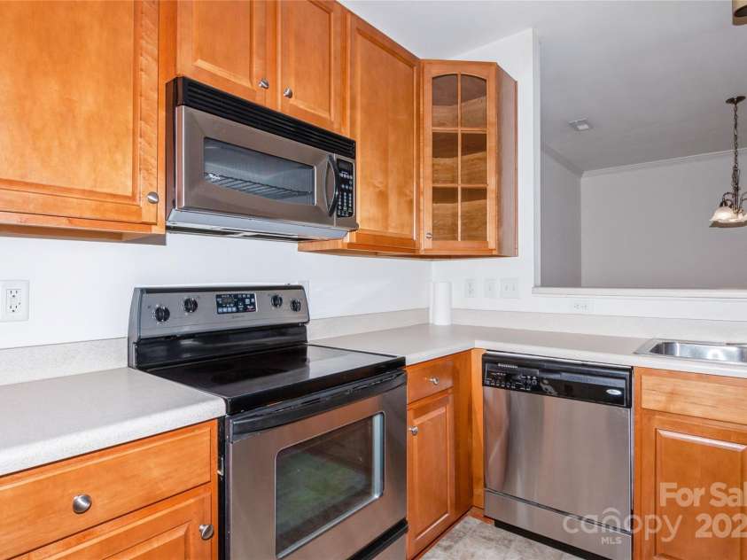 11863 Ridgeway Park Drive, Charlotte, NC 28277.  MLS# CAR4263808, YatesRealty ID 19384. 