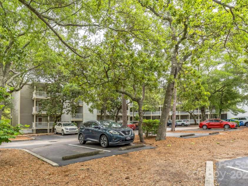 415 Ocean Creek Drive, Myrtle Beach, SC 29572.  MLS# CAR4251684, YatesRealty ID 19385. 