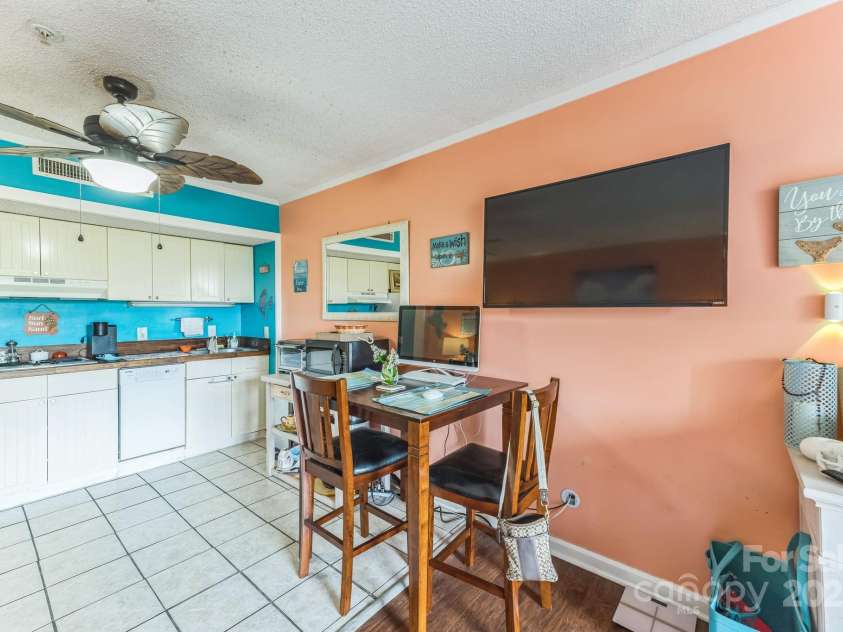 415 Ocean Creek Drive, Myrtle Beach, SC 29572.  MLS# CAR4251684, YatesRealty ID 19385. 