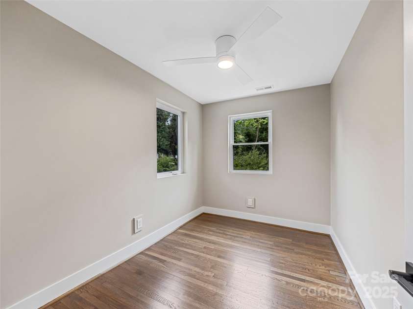 162 Courtland Place, Asheville, NC 28801.  MLS# CAR4261167, YatesRealty ID 19387. Office/ Bedroom/exercise room