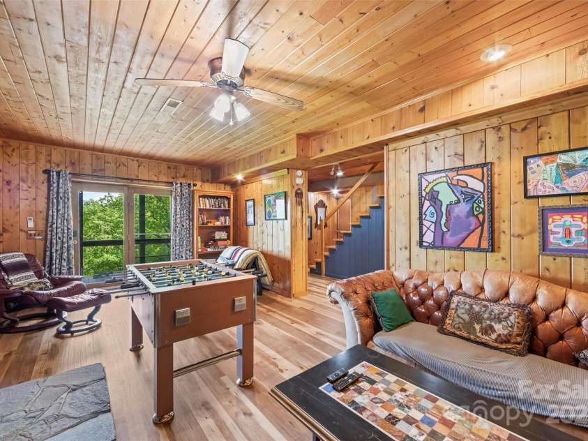 260 Smoky View Drive, Bryson City, NC 28713.  MLS# CAR4265054, YatesRealty ID 19388. 