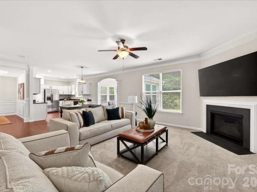 16106 Long Talon Way, Charlotte, NC 28278.  MLS# CAR4352599, YatesRealty ID 19389. 