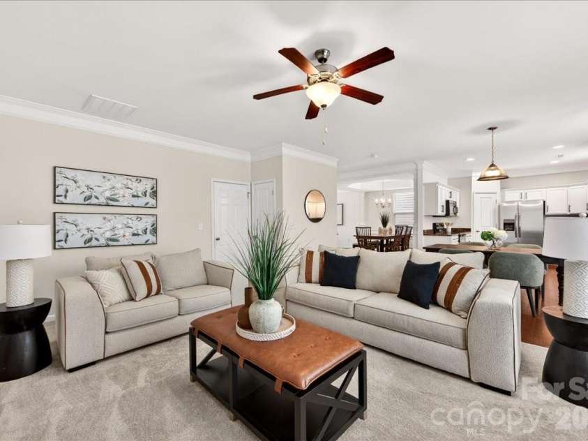16106 Long Talon Way, Charlotte, NC 28278.  MLS# CAR4352599, YatesRealty ID 19389. 
